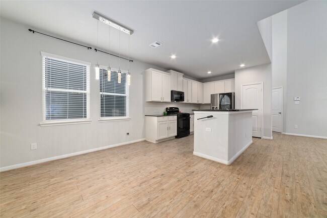 Building Photo - 13831 Andover Park Dr