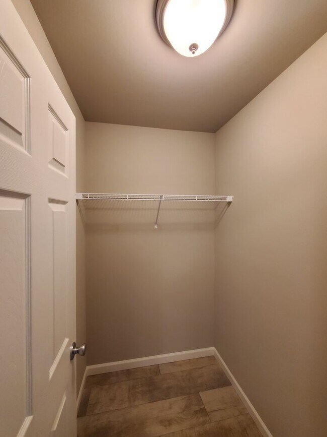 Building Photo - 1453 Weatherstone Ln