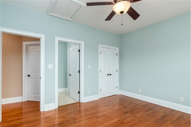 Building Photo - 205 Utopiate Ct