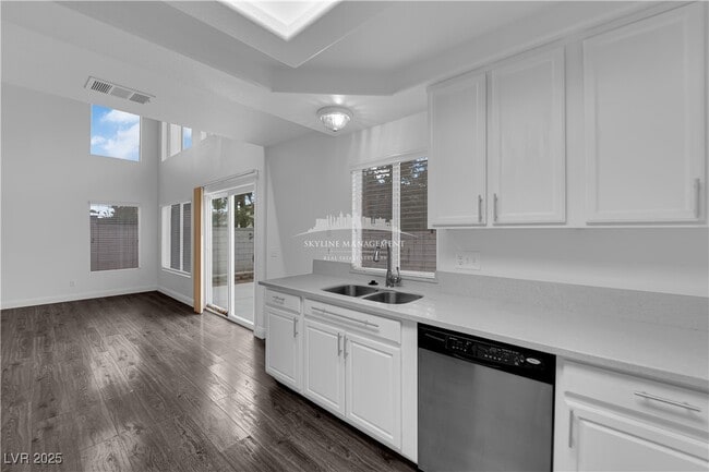 Building Photo - 10210 Maltese Cross Ct