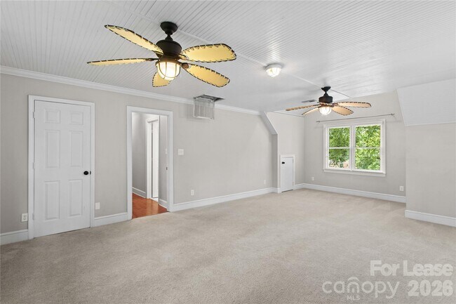 Building Photo - 9033 Pennyhill Dr