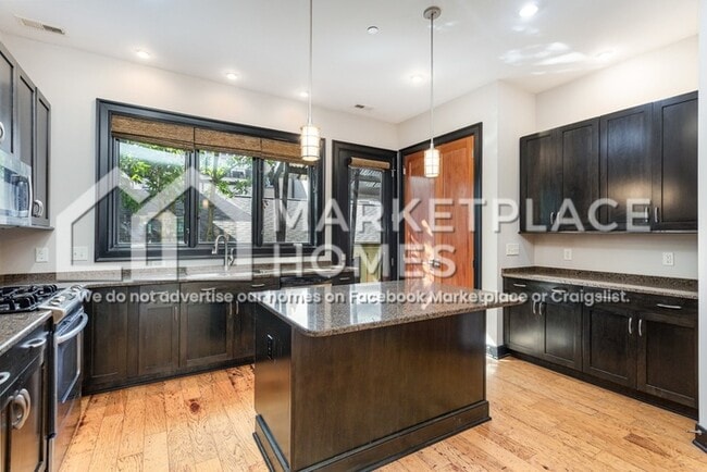 Building Photo - 53 N 5th St