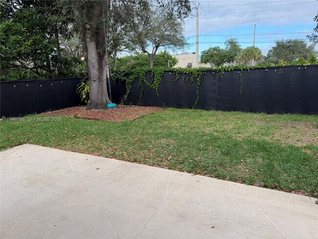 Building Photo - 14845 SW 50th Ct