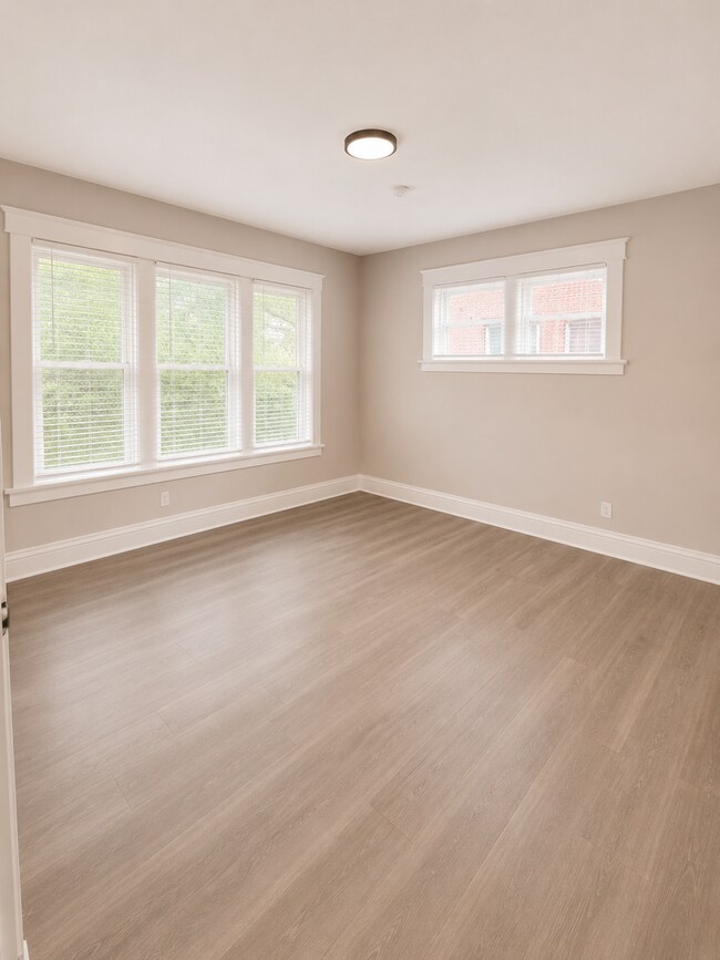 Building Photo - 5335 Bancroft Ave
