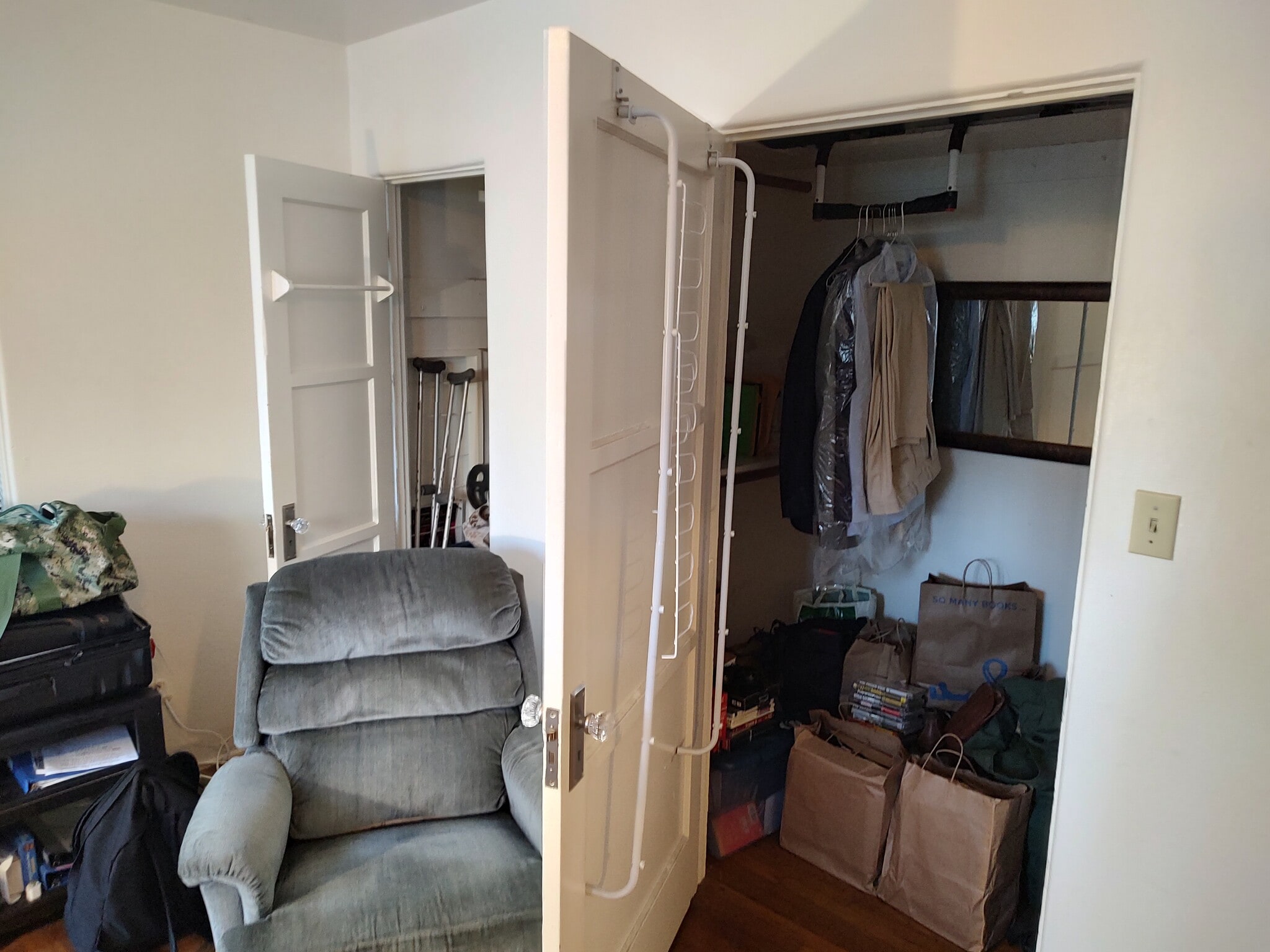 Lots of storage closets - 828 Island Ct