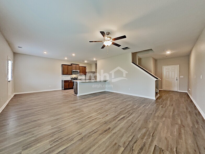 Building Photo - 4885 Bridle Path
