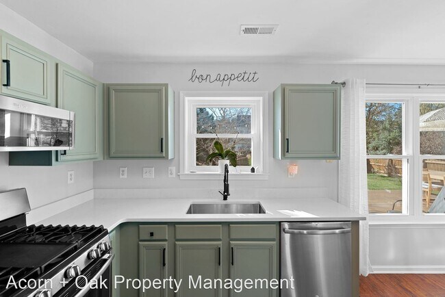 Building Photo - 4 br, 2.5 bath House - 5 Beech Slope Way