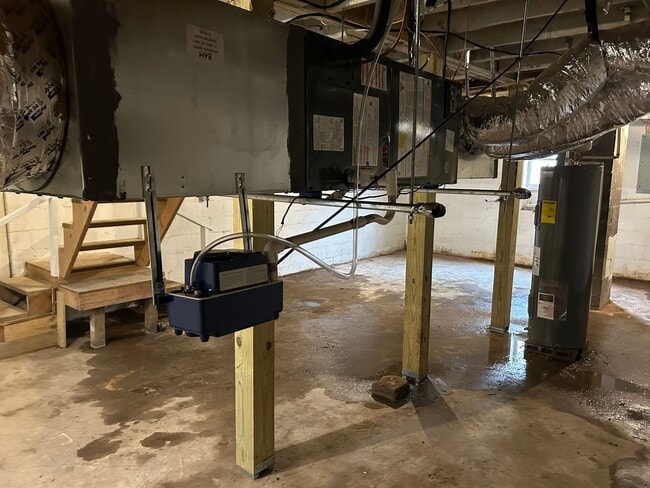 Building Photo - 2707 Patrick Ave