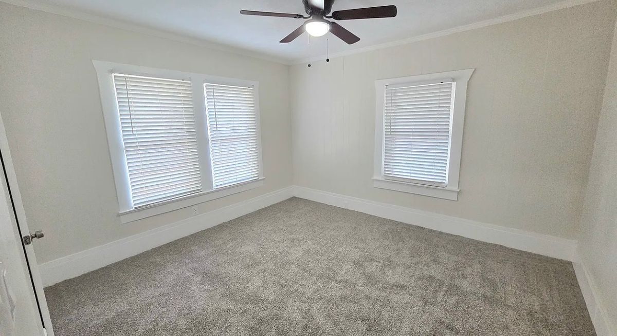 Building Photo - 2805 S Jennings Ave