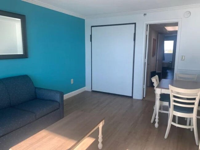 Building Photo - 5-B Riptide Bch Clb