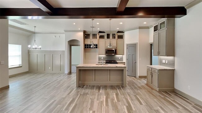 Building Photo - 6516 Bentley Dr