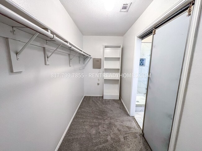 Building Photo - 937 Grasswood Dr