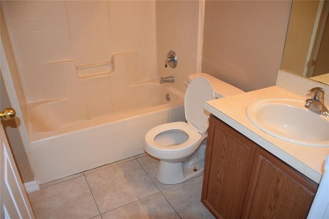 Building Photo - 322 Baccarat Ct