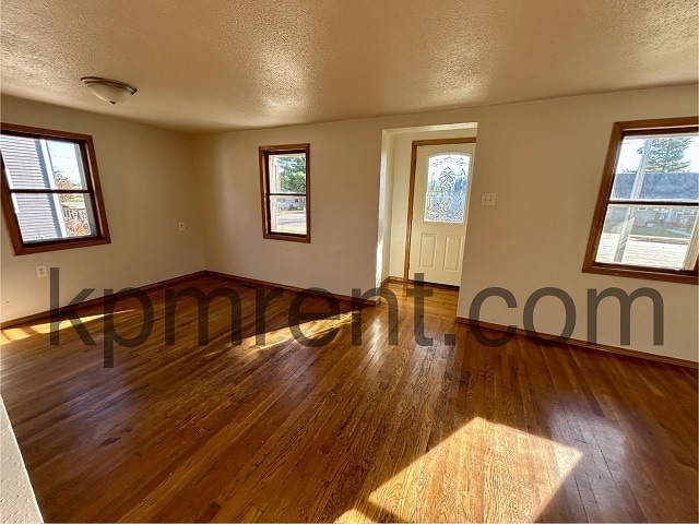 Building Photo - 2113 Oakland Ave E