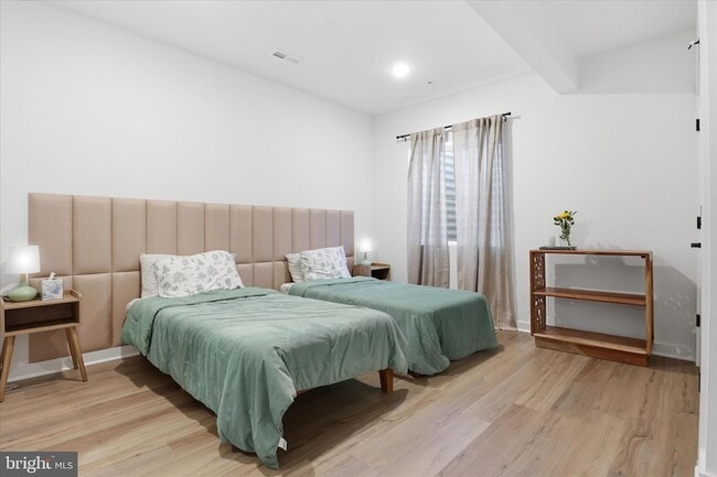 Building Photo - 15717 Tierra Dr