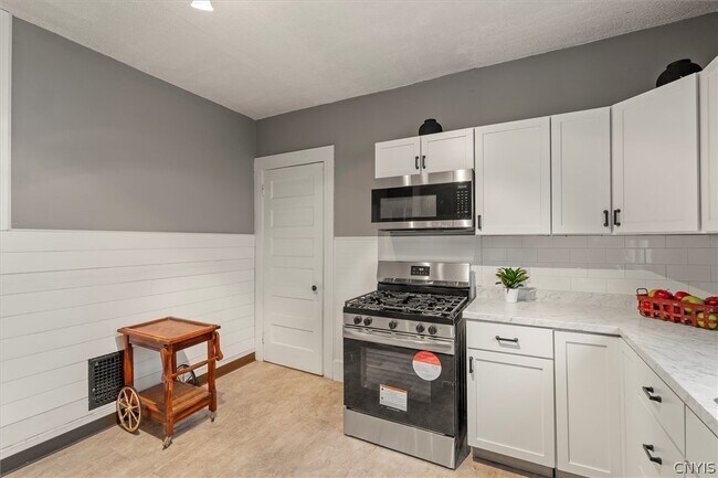 Building Photo - 123 Shotwell Park