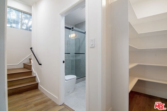 Building Photo - 6686 Drexel Ave