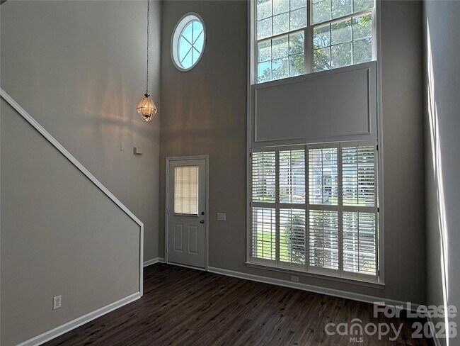 Building Photo - 3319 Mannington Dr
