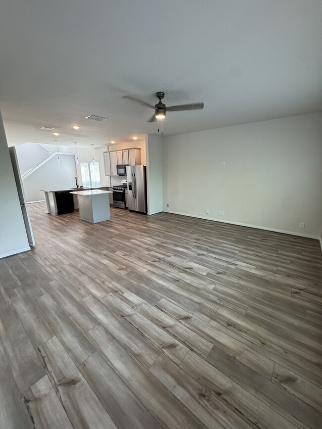 Building Photo - 7510 Boxing Elm
