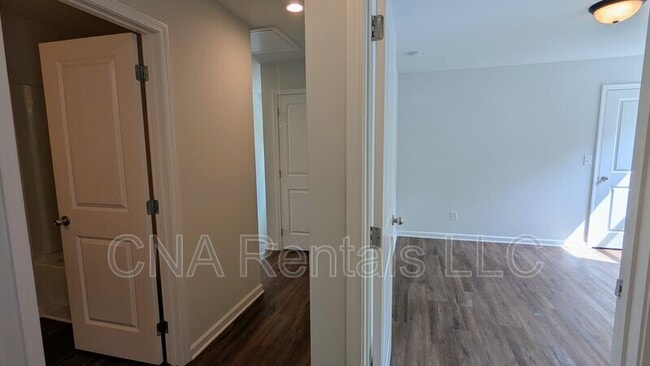 Building Photo - 2367 Summit Ave NW