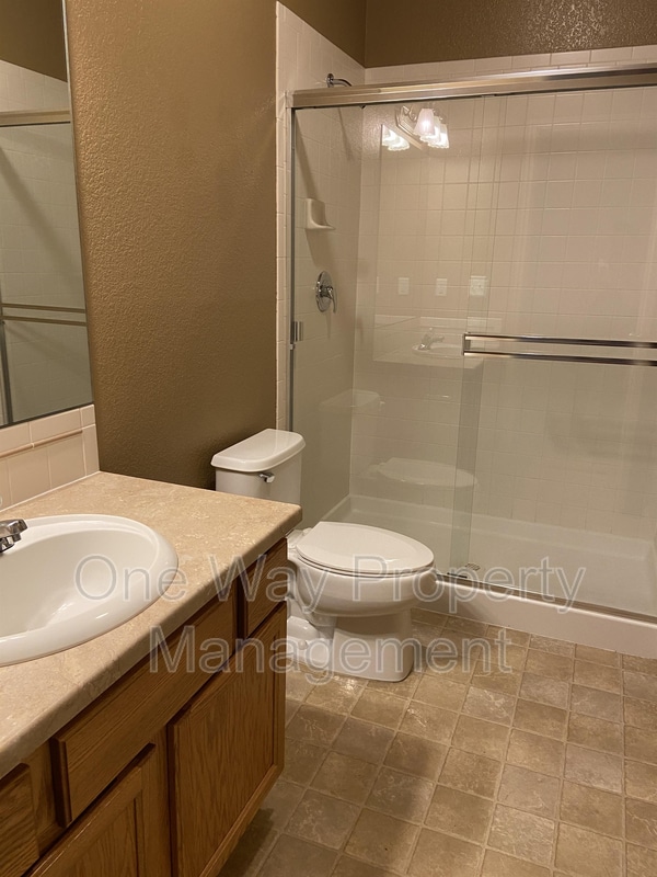 Building Photo - 6607 W 3rd St