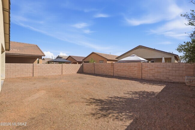 Building Photo - 6737 S Cut Bow Dr