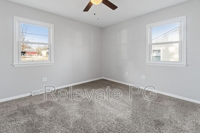 Building Photo - 1311 Miles Ave