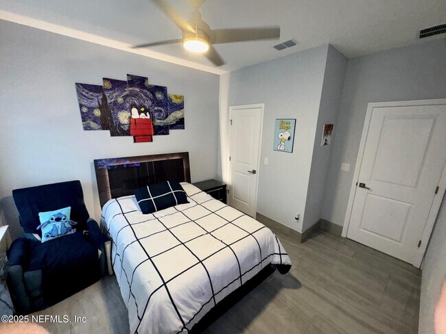 Building Photo - 163 Pine Forest Ct