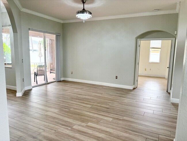 Building Photo - 2066 SW Savage Blvd