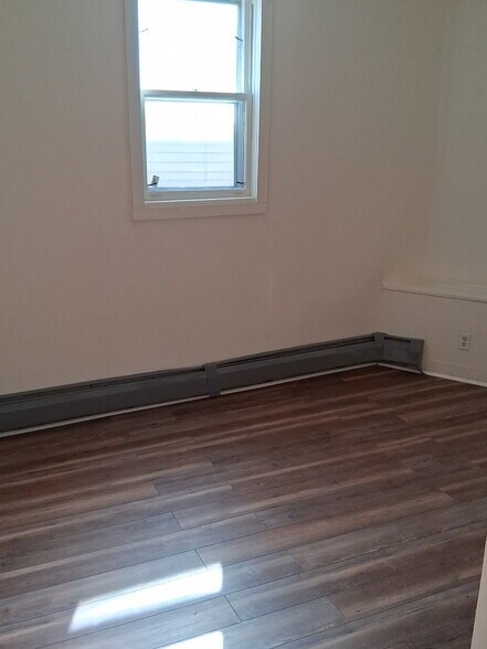 Building Photo - 86 Birdsall St