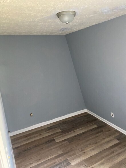 Building Photo - 191 Smokerise Ct