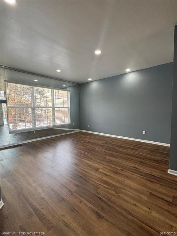 Building Photo - 38478 Lynwood Ct