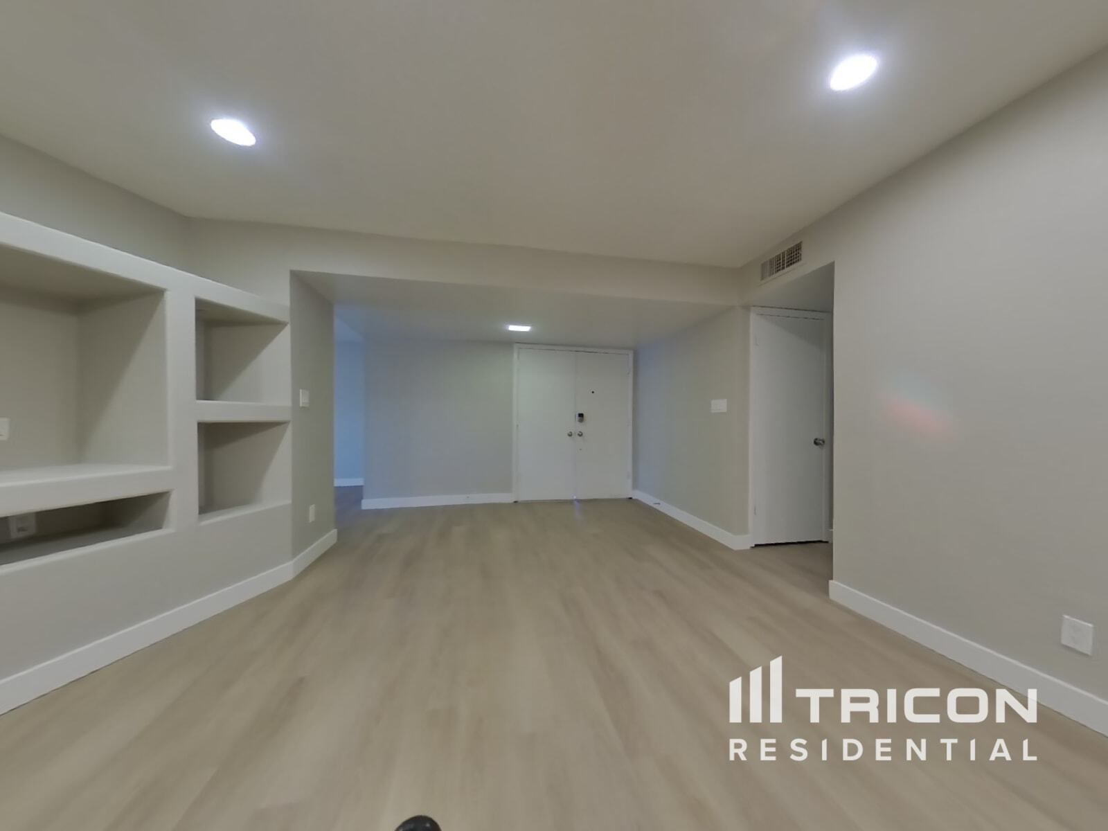 Building Photo - 14246 N 41st Ave