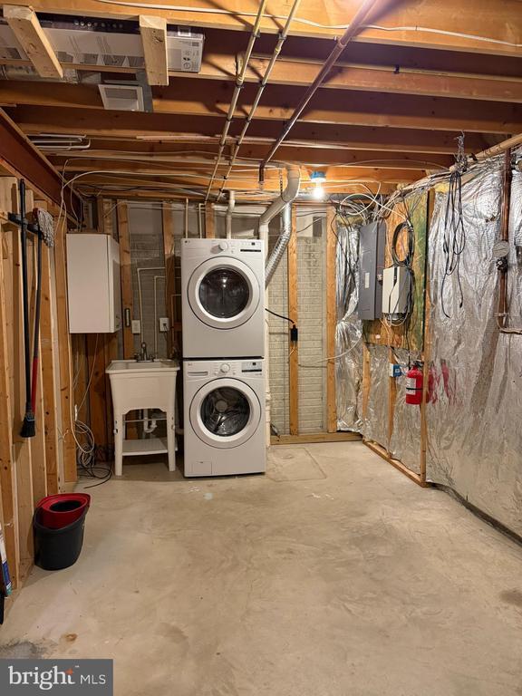 Building Photo - 1064 Jeanett Way