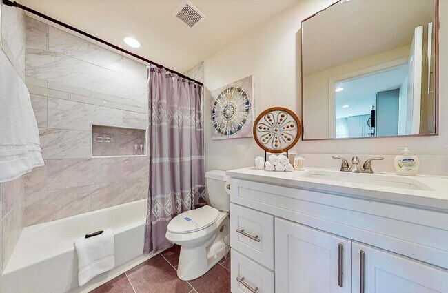 Building Photo - Furnished Stunning Trussville Farmhouse