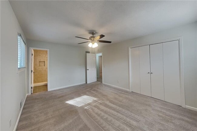 Building Photo - 3499 Ulster Ln NE