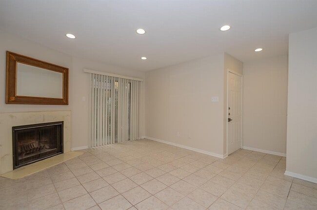 Building Photo - 12550 Whittington Dr