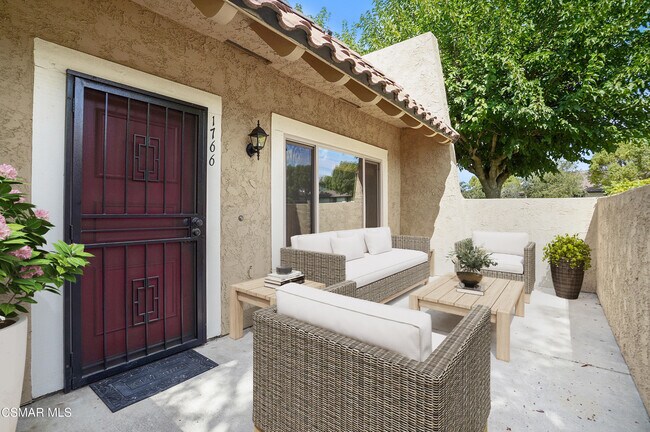 Building Photo - 1766 E Avenida De Las Flores