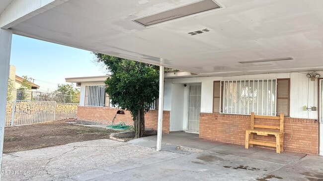 Building Photo - 8210 Marfil Dr