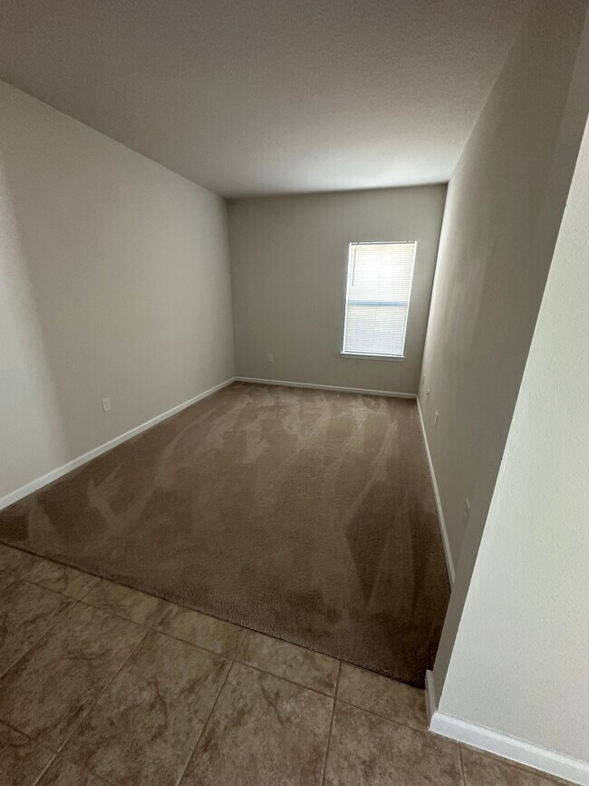 Building Photo - 3045 Lake Tahoe Ave