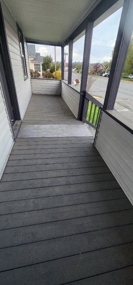 Building Photo - 801 S. West Blvd