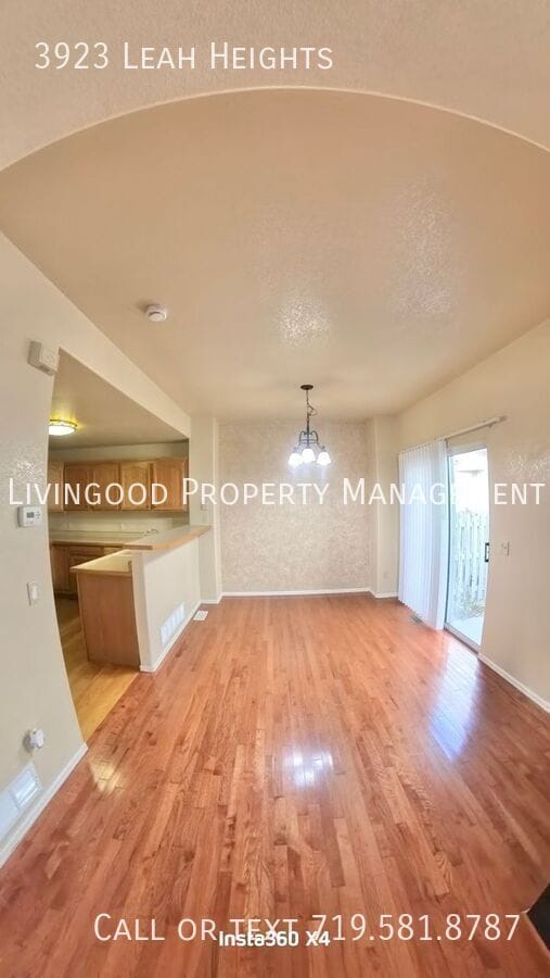 Building Photo - 3923 Leah Heights