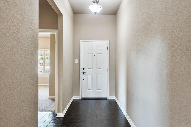 Building Photo - 2132 Montesol Ln