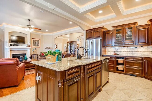 Building Photo - 2705 SW Glenn Ridge Rd