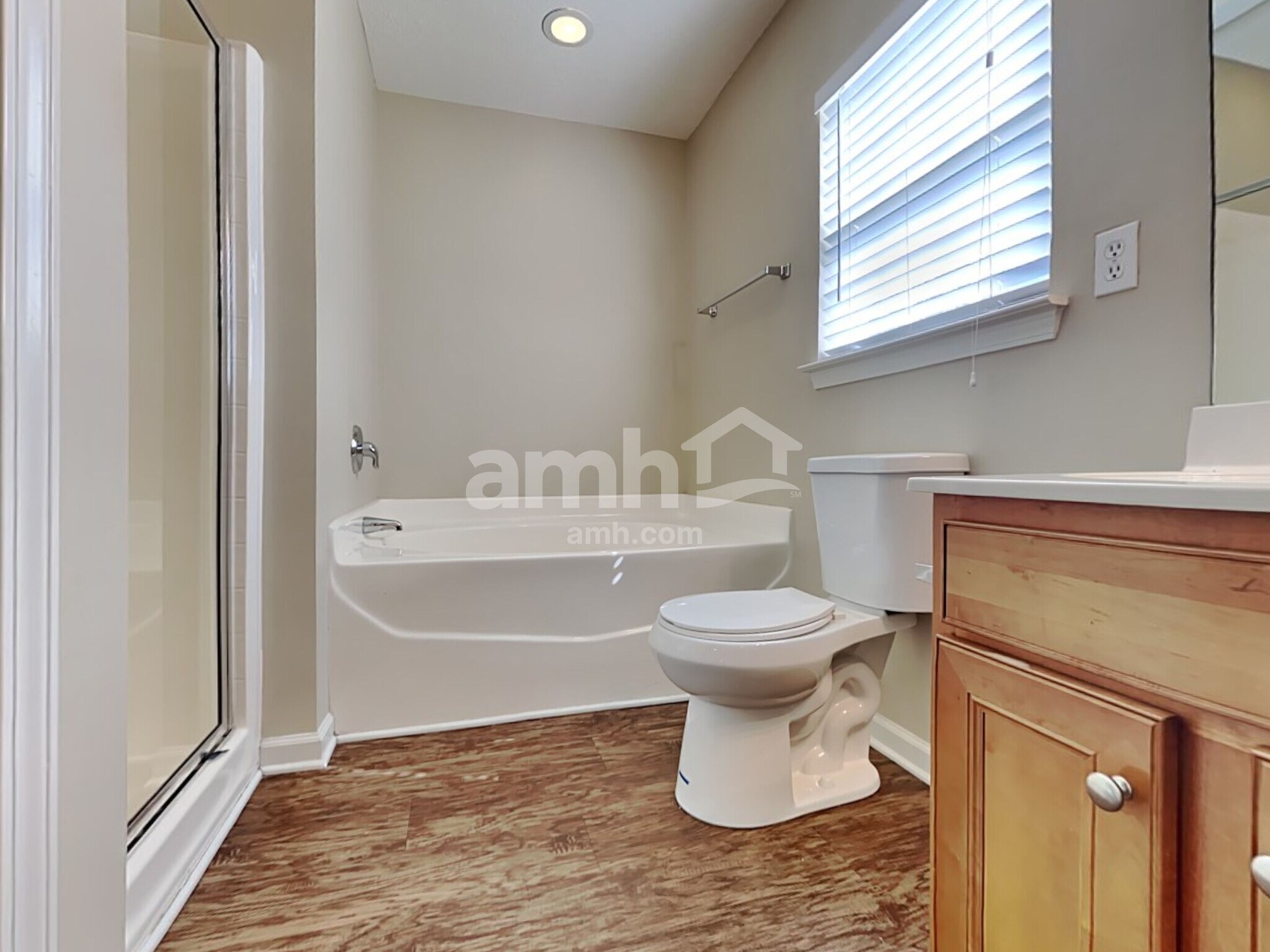 Building Photo - 1067 Briar Rose Ln