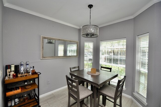 Building Photo - 3231 Allen Pkwy