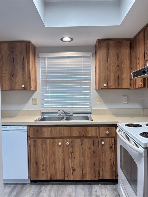 Building Photo - 2583 Countryside Blvd