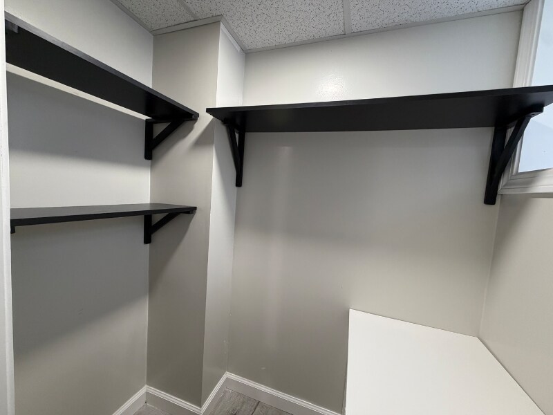 Building Photo - 322-322 Wood St