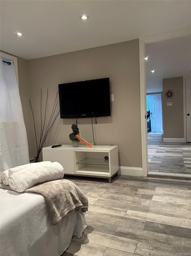 Building Photo - 2897 Harrington Ave