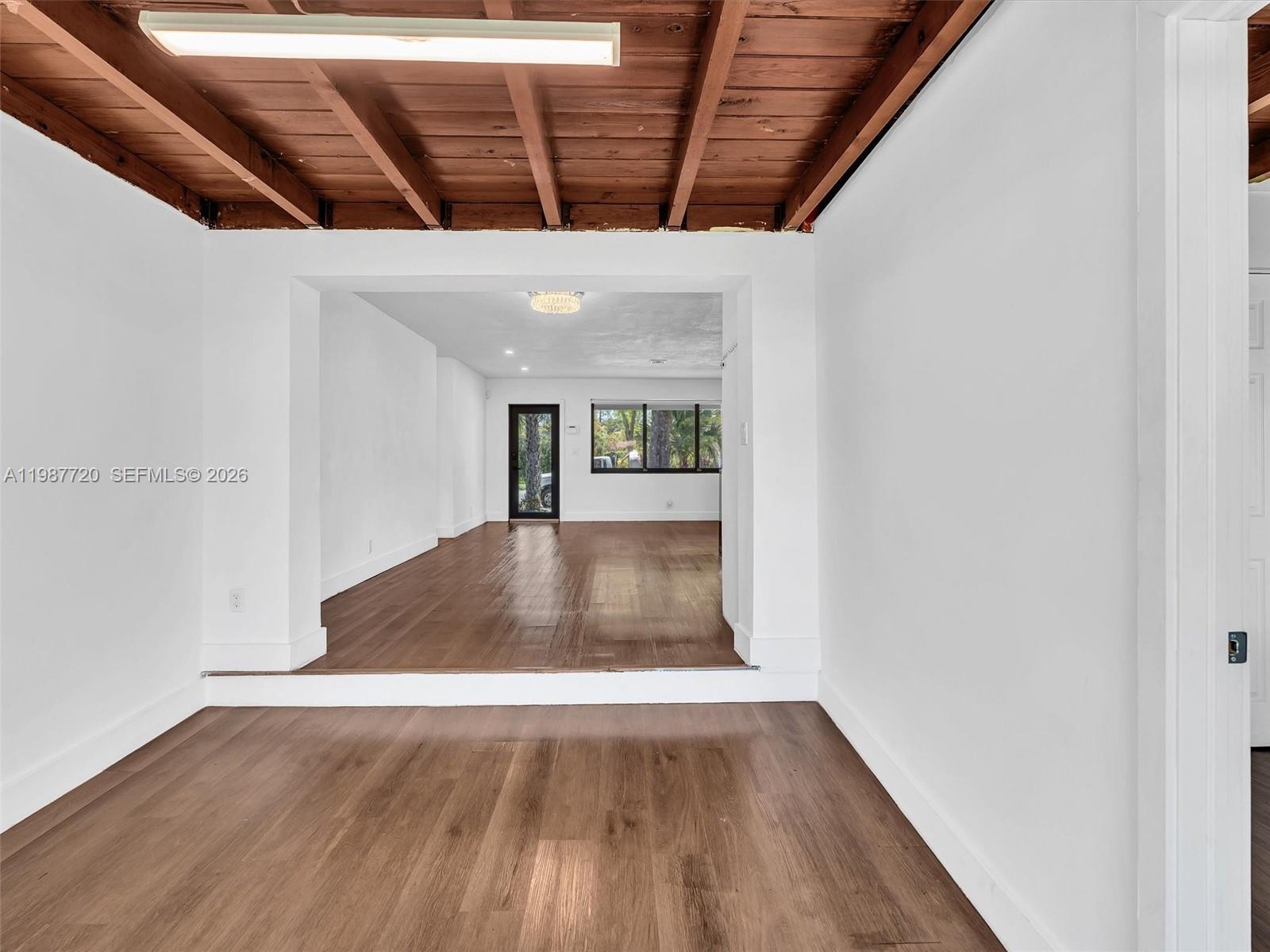 Building Photo - 3193 Taft St